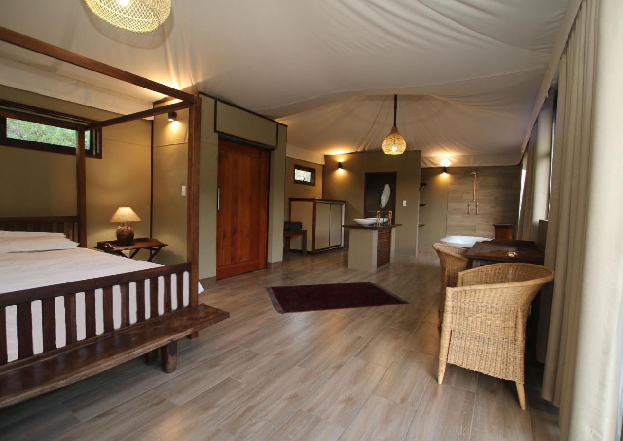 Inzalo Safari Lodge Welgevonden Game Reserve Exterior foto
