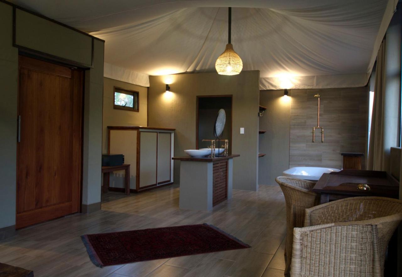 Inzalo Safari Lodge Welgevonden Game Reserve Exterior foto